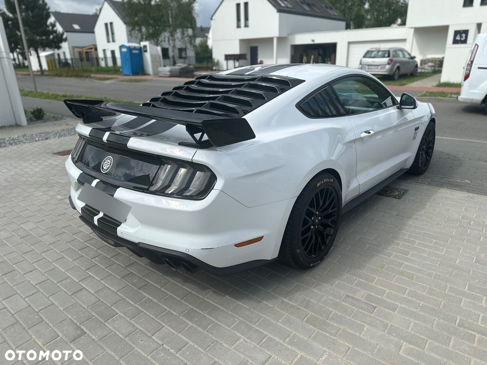 Ford Mustang 5.0 V8 GT - 4