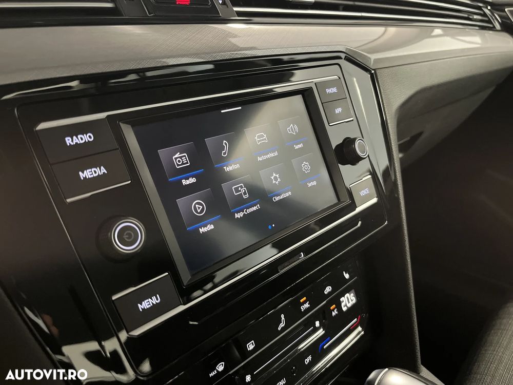 Volkswagen Passat 2.0 TDI DSG Comfortline - 17