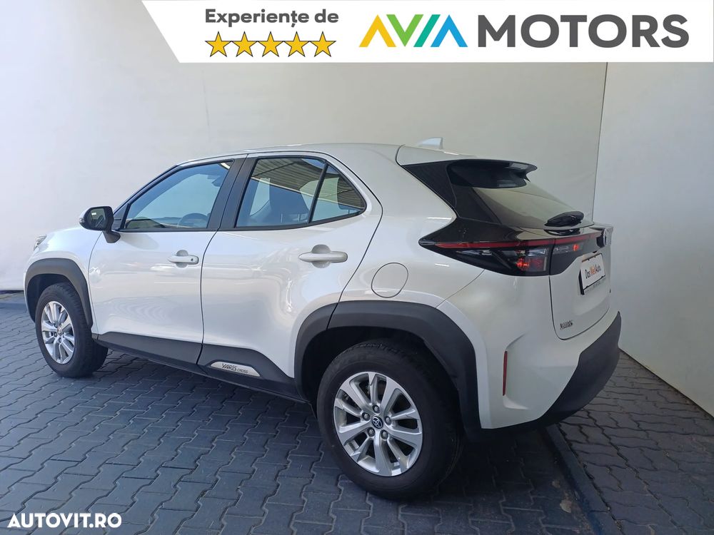Toyota Yaris 1.5 VVT-i HSD Exclusive Style - 4