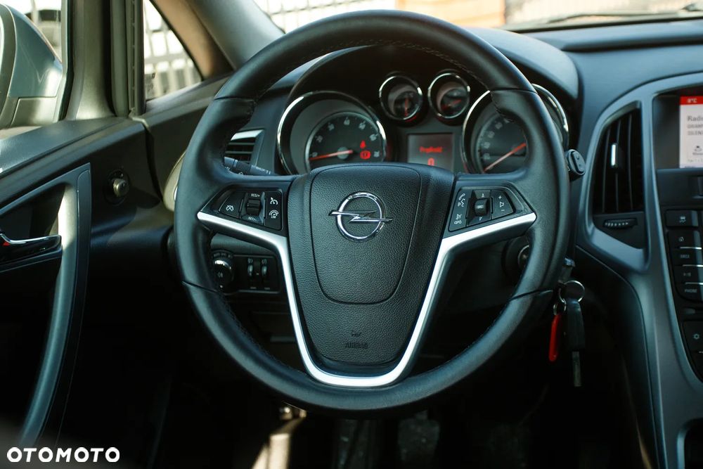 Opel Astra 1.4 Innovation - 21