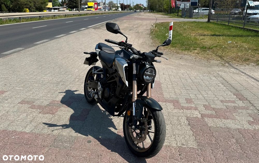 Honda CB - 7