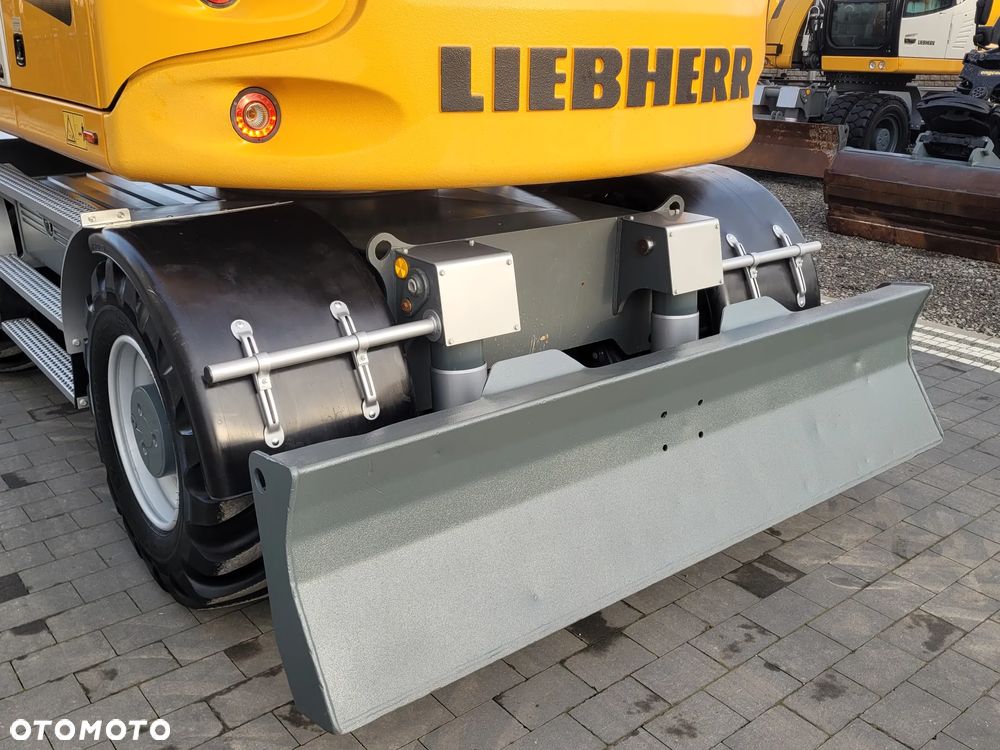 Liebherr A918 compact / ROTOTILT ze szczypcami / 7800h / bez AdBlue i DPF / - 12