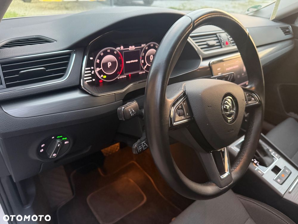 Skoda Superb 2.0 TDI DSG Style - 16