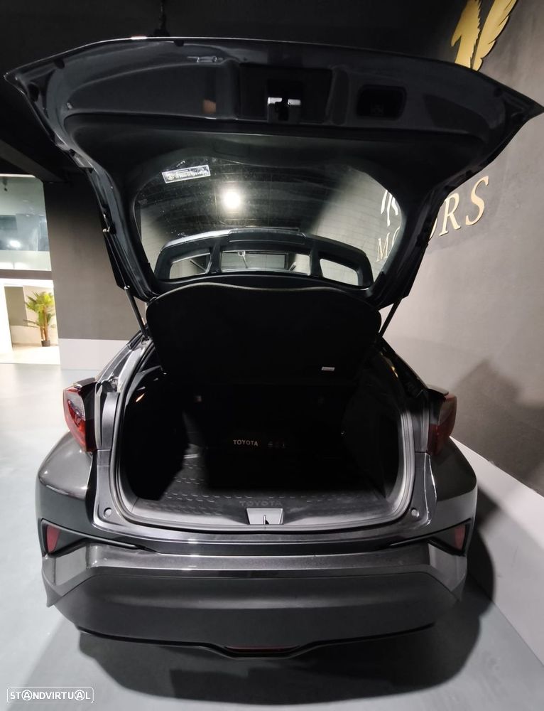 Toyota C-HR - 6