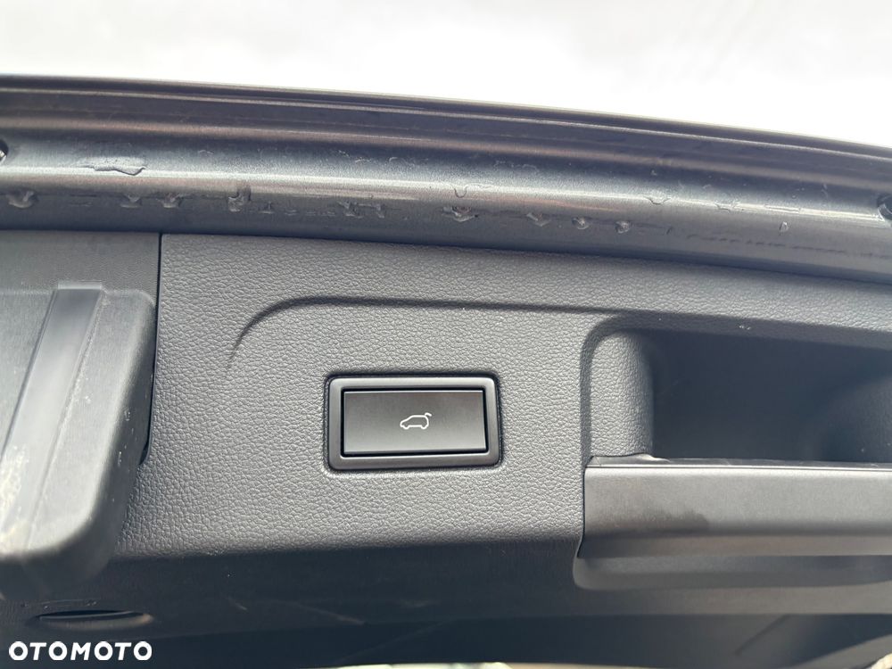 Volkswagen Touran 2.0 TDI SCR DSG Highline - 17