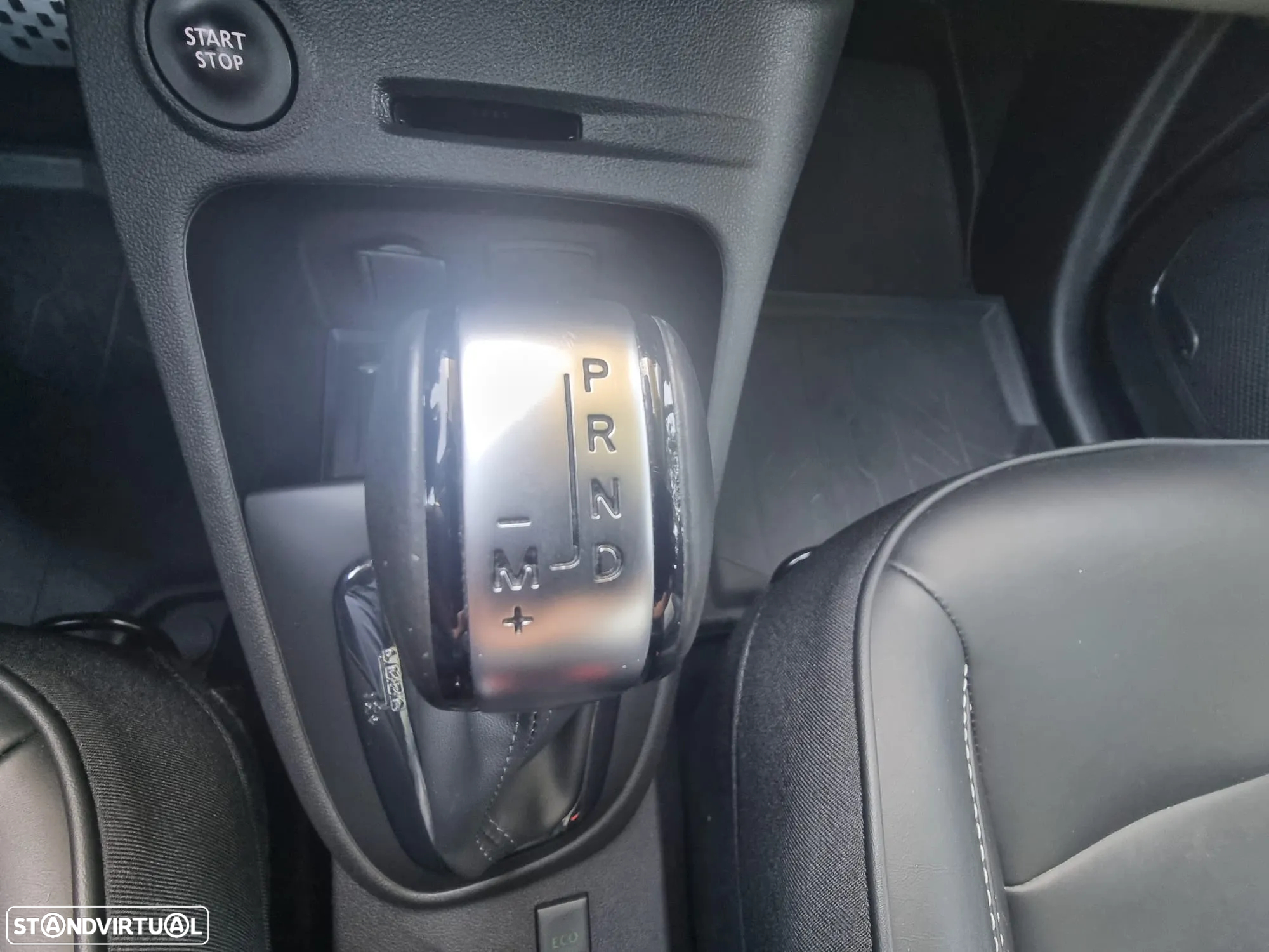 Renault Captur 1.5 dCi Initiale Paris EDC - 24