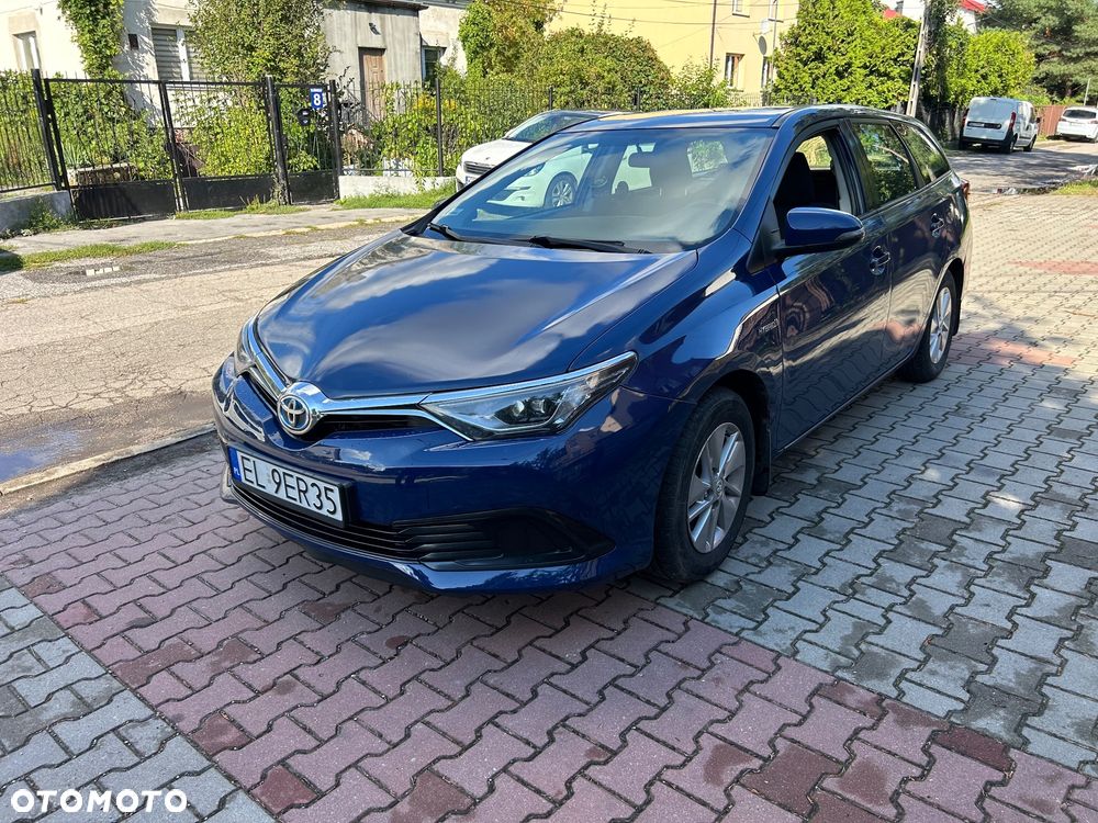 Toyota Auris Hybrid 135 Comfort - 2