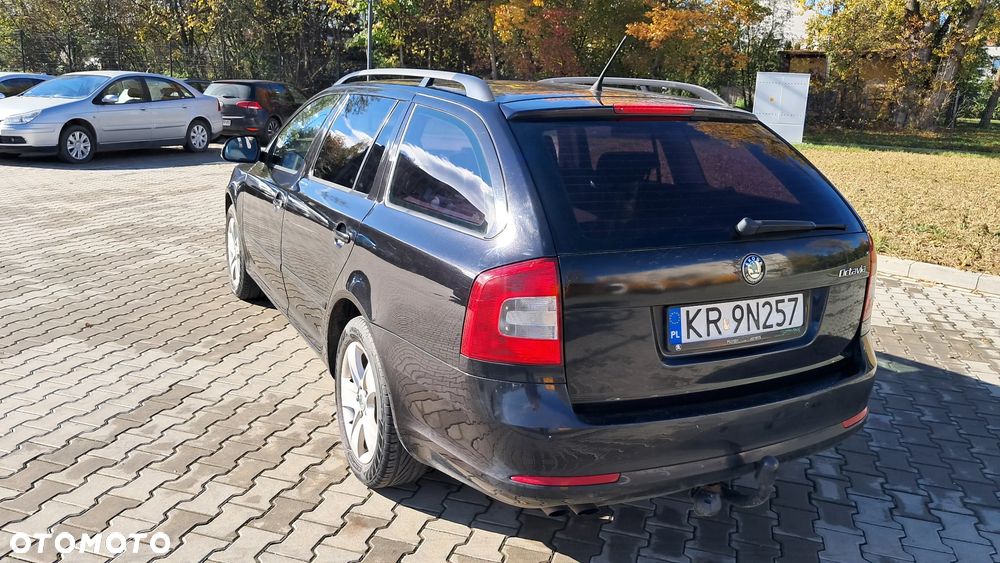 Skoda Octavia 2.0 TDI DPF Ambiente - 5