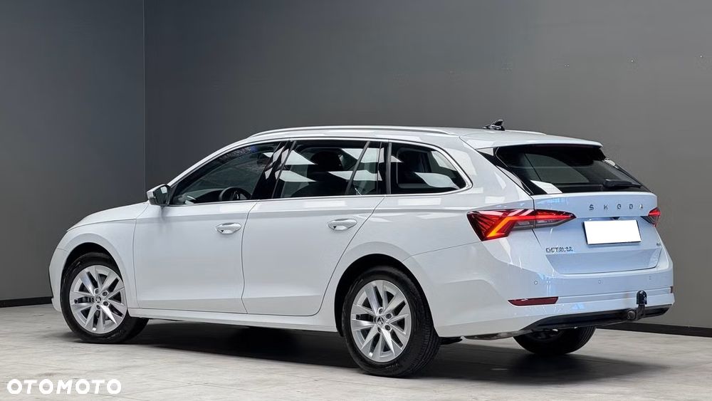 Skoda Octavia 2.0 TDI Selection DSG - 18