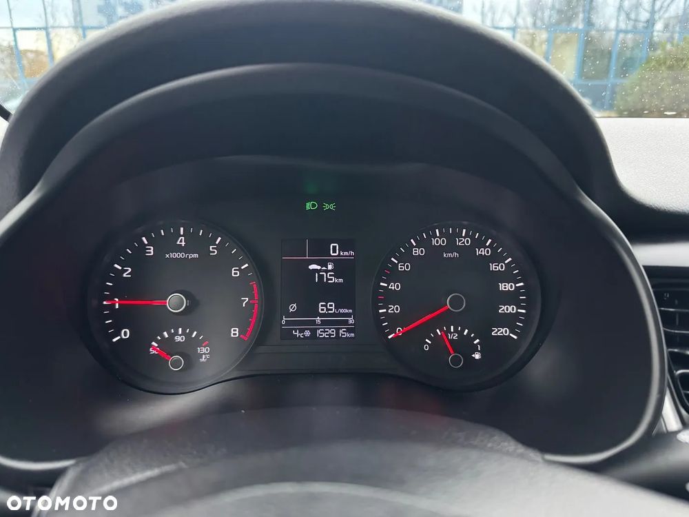 Kia Stonic 1.2 M - 10