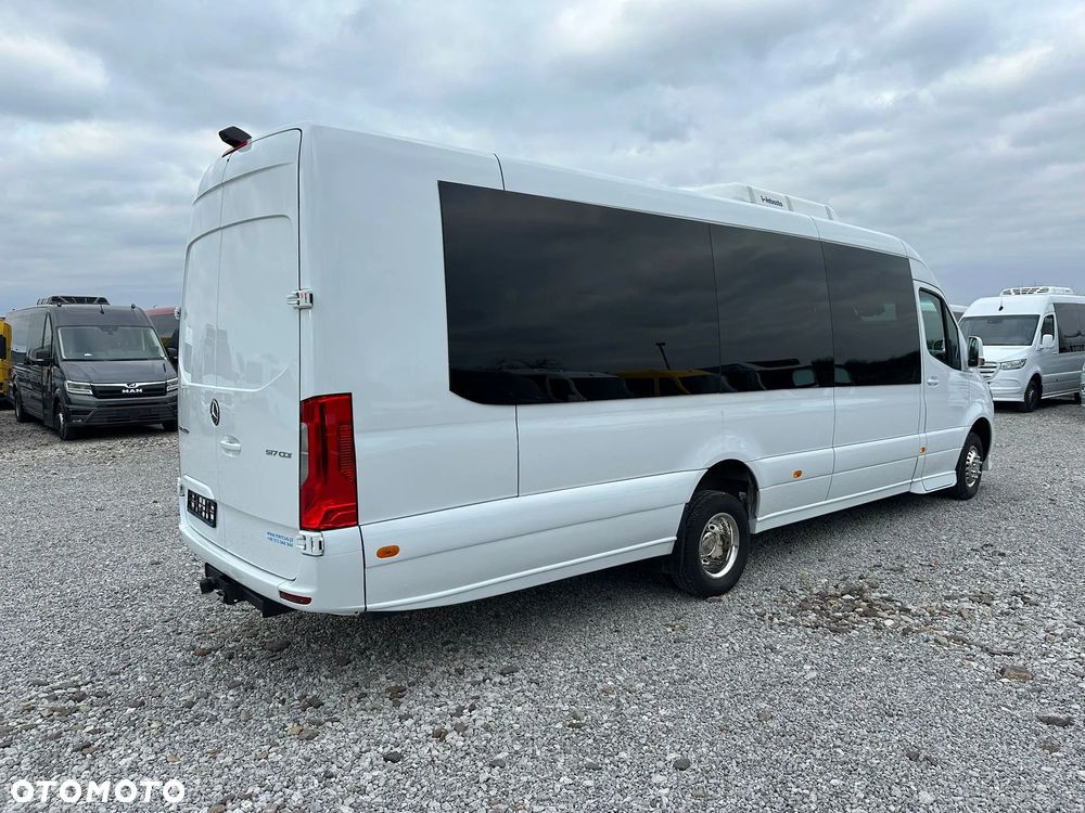 Mercedes-Benz Sprinter 517 - 3