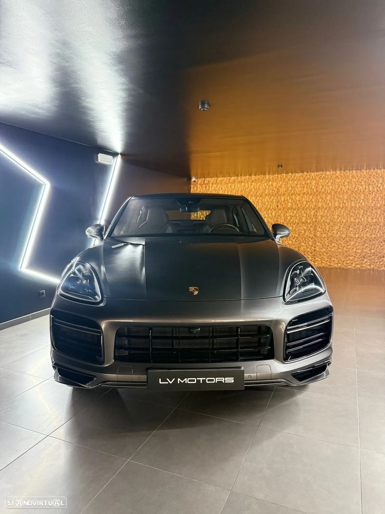 Porsche Cayenne Coupé Turbo S E-Hybrid - 11