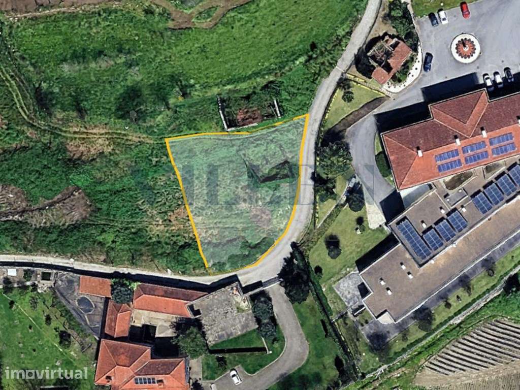 Terreno com 3770m² em Airão Santa Maria, Guimarães - Grande imagem: 2/5