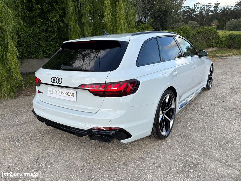 Audi RS4 Avant quattro tiptronic - 38