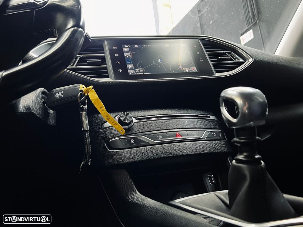 Peugeot 308 1.6 BlueHDi Style - 14