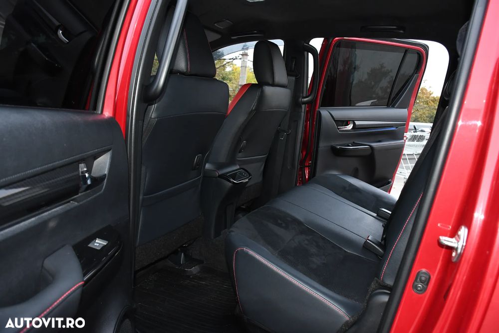 Toyota Hilux 4x4 Double Cab A/T Invincible - 15