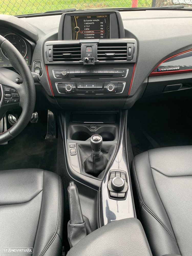 BMW 116 d Pack M - 25