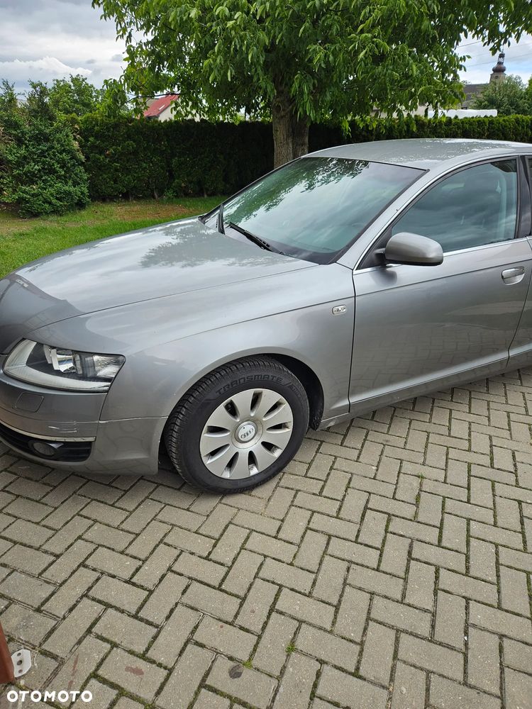 Audi A6 Avant 2.4 - 1
