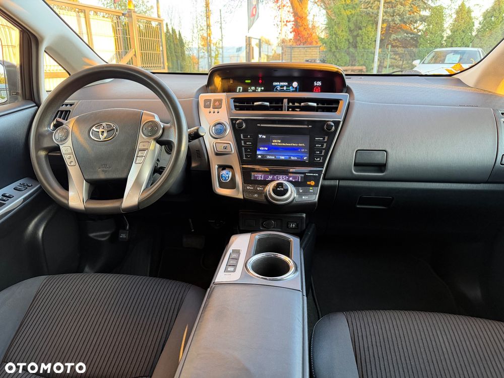Toyota Prius+ (Hybrid) Comfort - 17