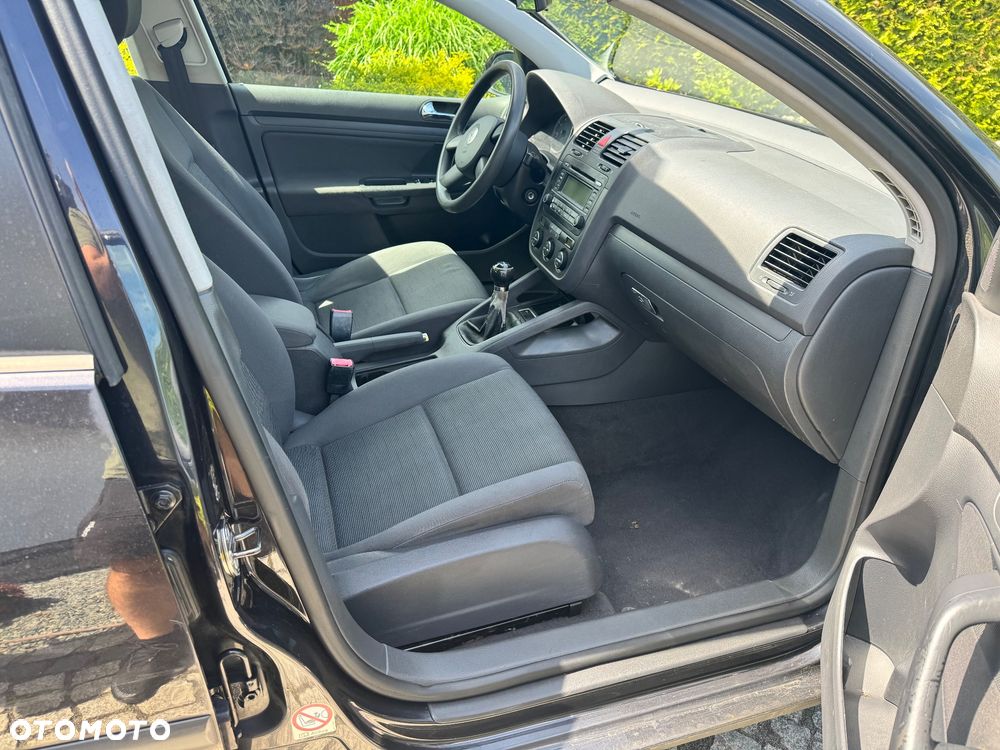 Volkswagen Golf - 26