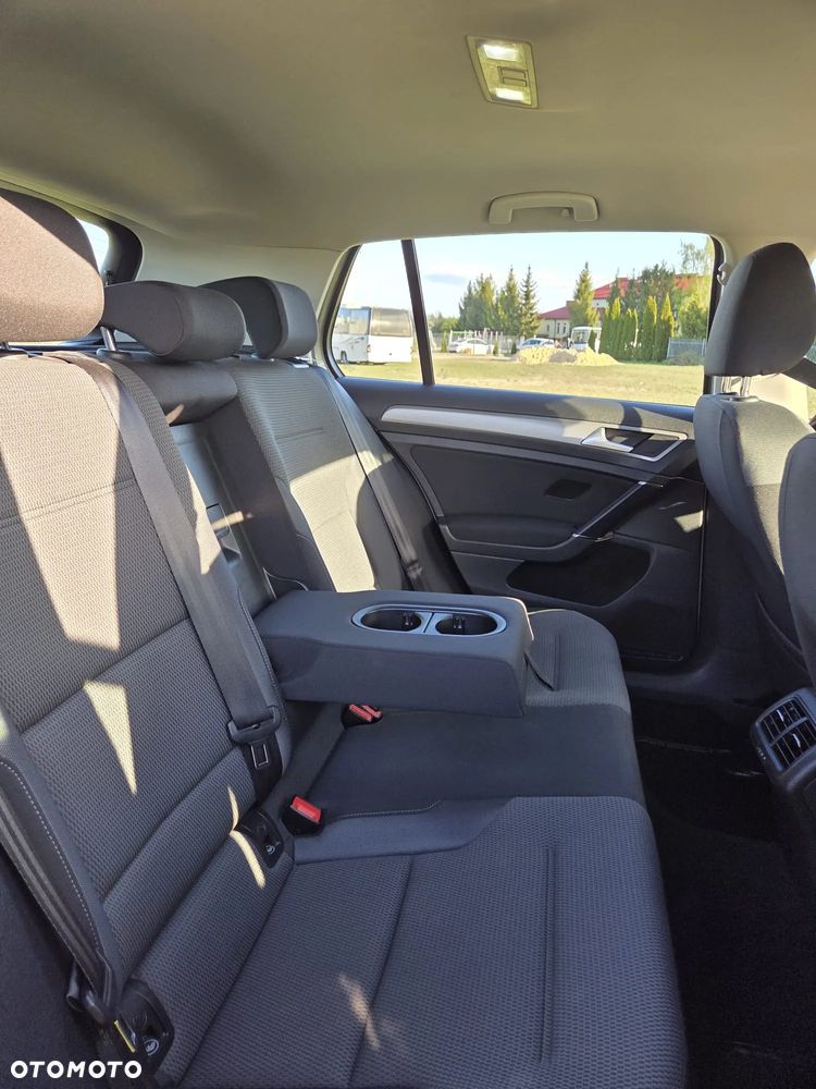 Volkswagen Golf 1.6 TDI BlueMotion Technology Trendline - 16