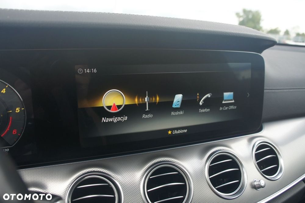 Mercedes-Benz Klasa E - 28