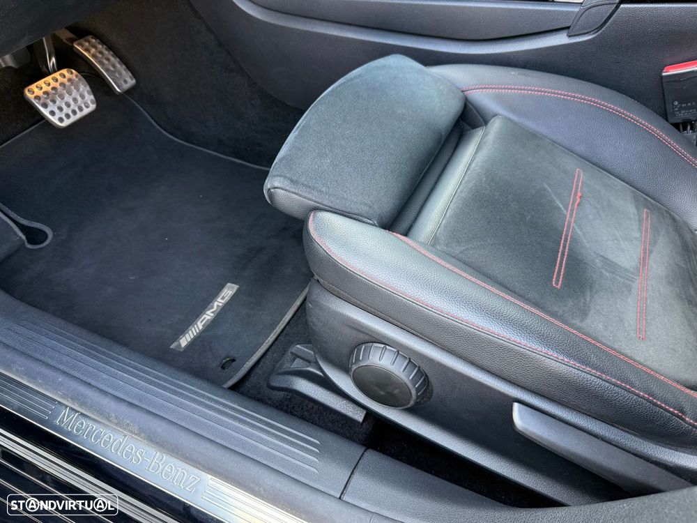 Mercedes-Benz CLA 250 e Shooting Brake AMG Line - 11