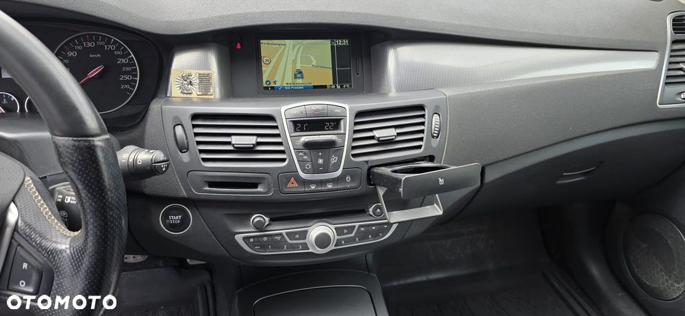 Renault Laguna 2.0 dCi Initiale - 10