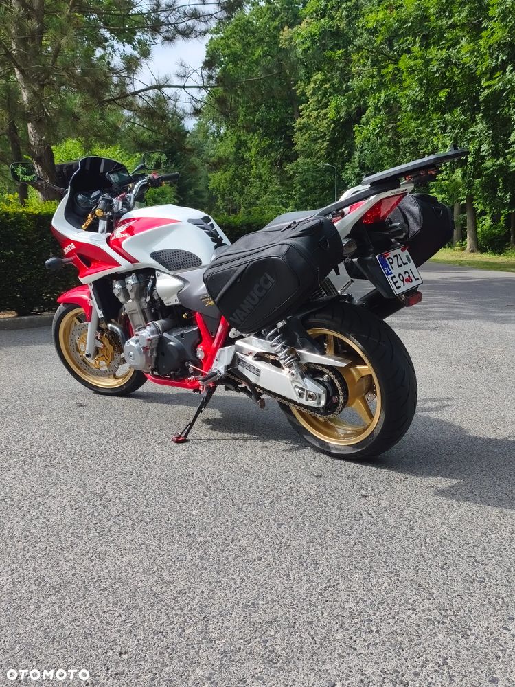 Honda CB - 11