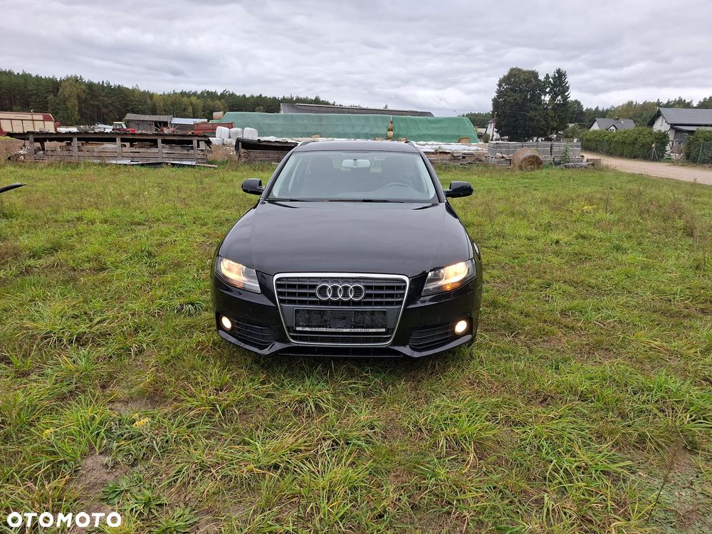 Audi A4 Avant - 1