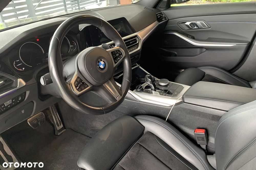 BMW Seria 3 320d xDrive M Sport - 5