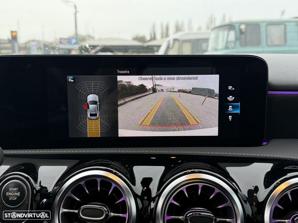 Mercedes-Benz A 250 Limousine e AMG Line - 29