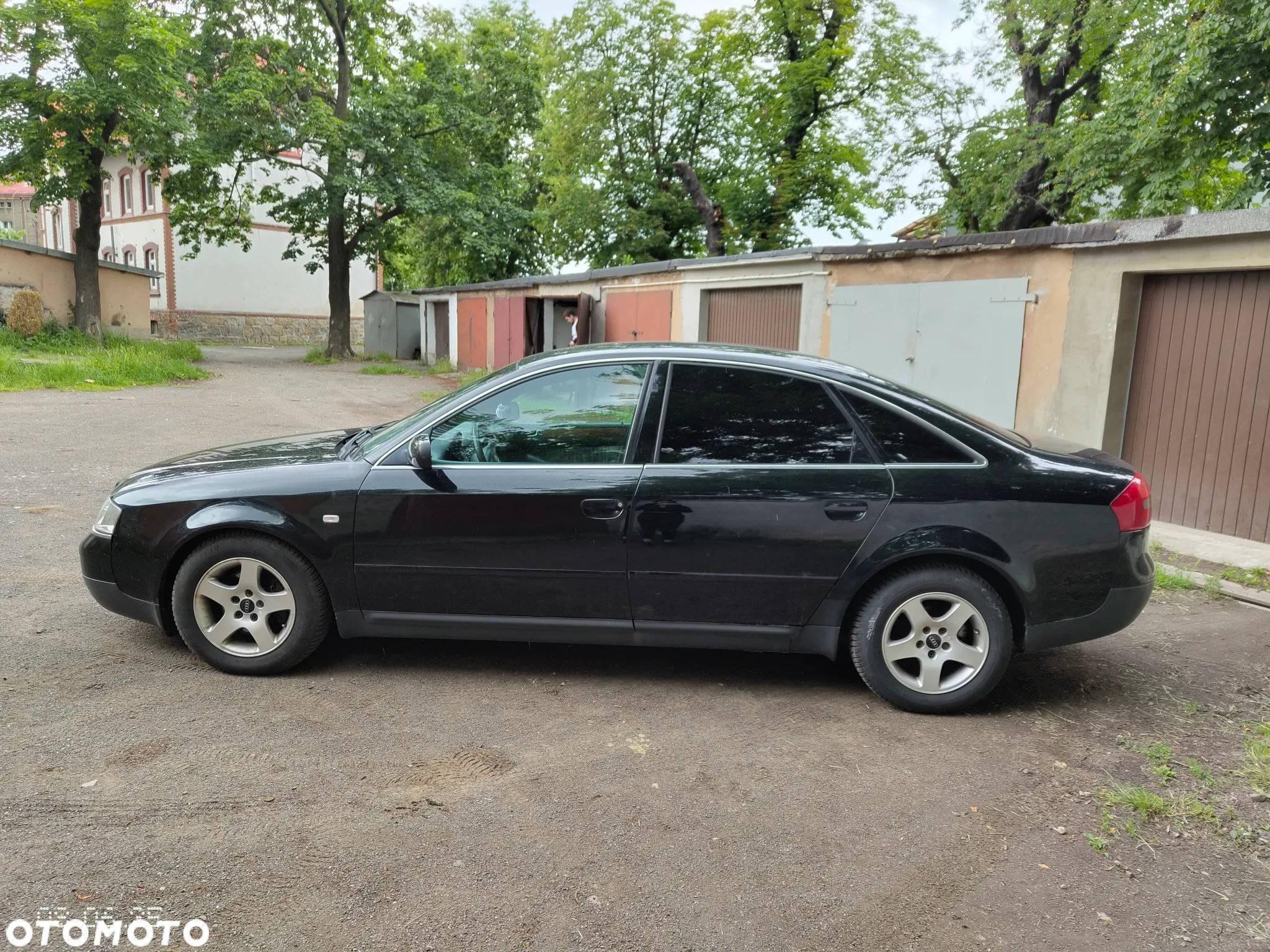 Audi A6 2.4 - 7