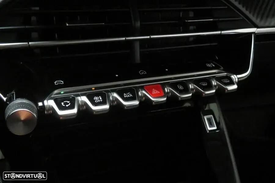 Peugeot 208 1.2 PureTech Active - 12