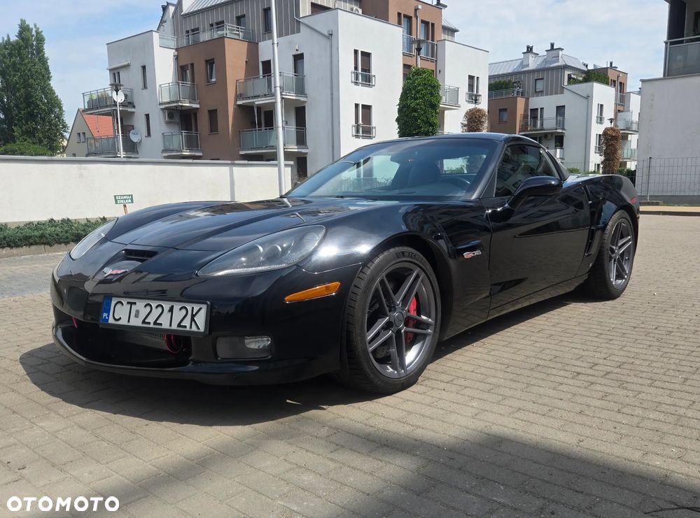Chevrolet Corvette - 8