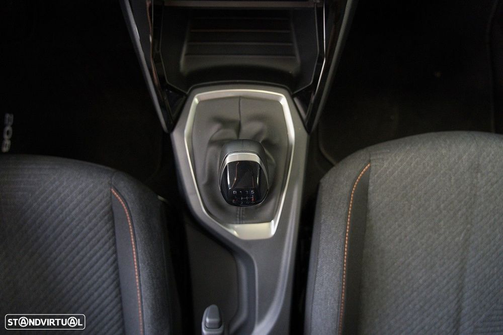Peugeot 208 1.2 Edition - 33
