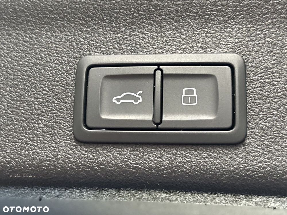 Audi A6 Allroad - 36