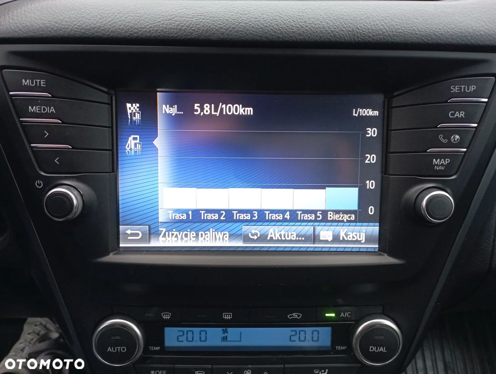 Toyota Avensis 1.8 Prestige MS - 16