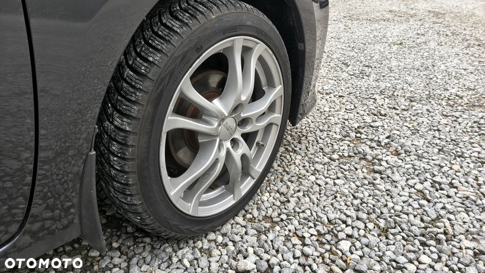 Toyota Corolla 1.6 Active - 21
