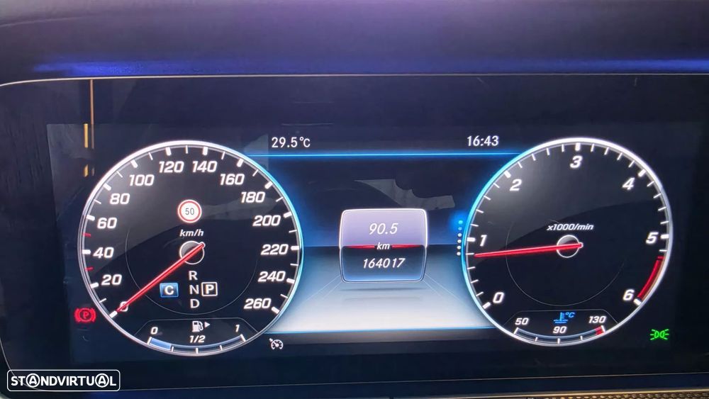 Mercedes-Benz CLS 300 d AMG Line - 41