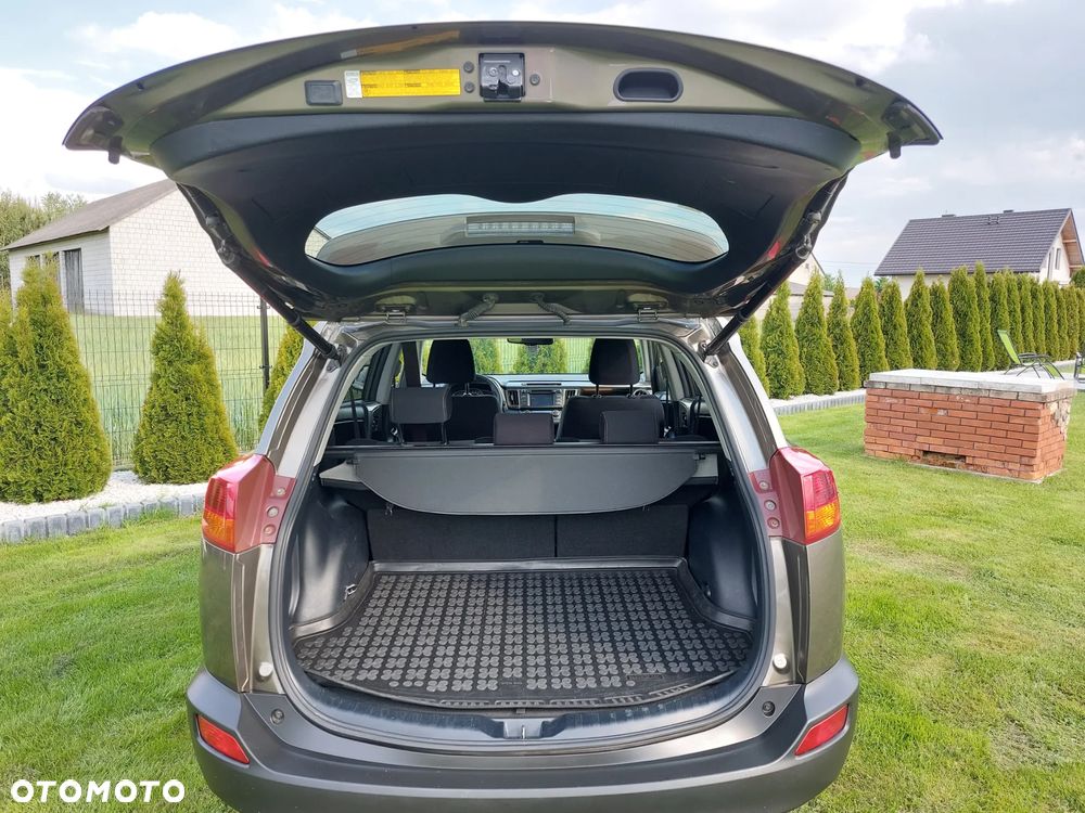 Toyota RAV4 2.0 D-4D Premium 4x2 - 10