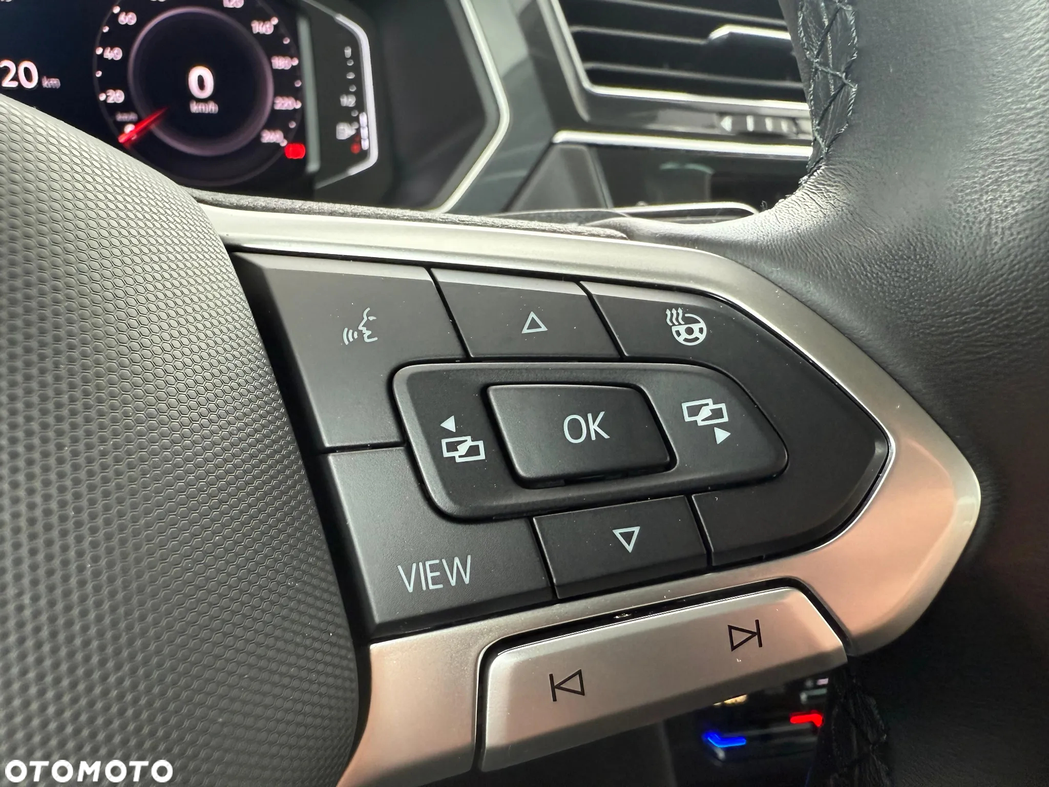 Volkswagen Tiguan 2.0 TSI 4Mot Elegance DSG - 27