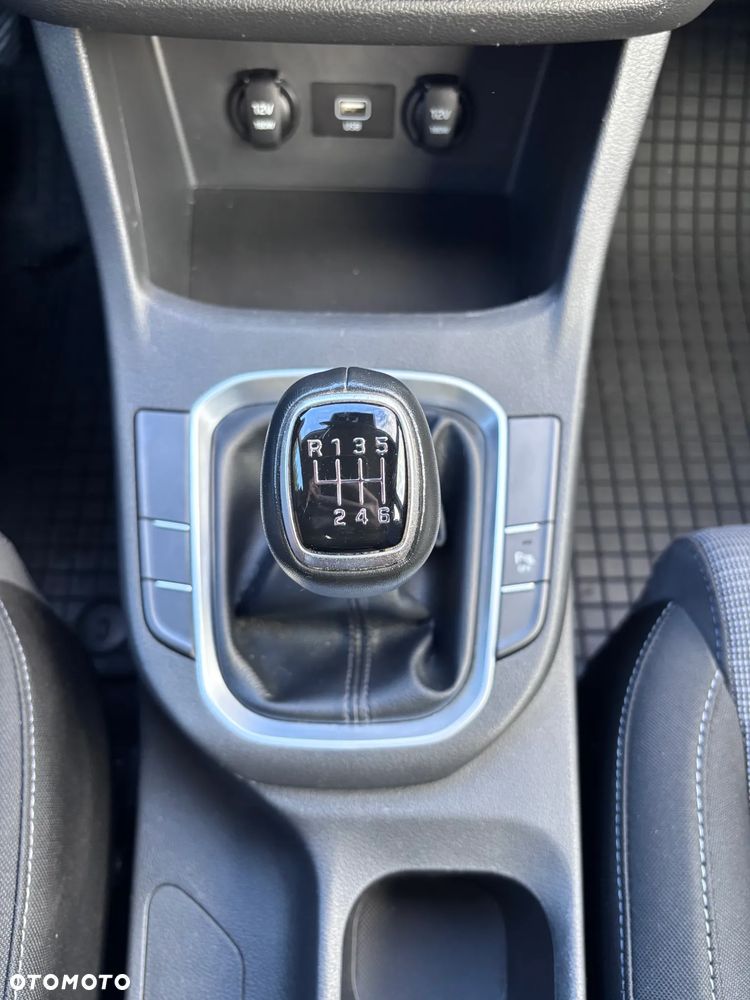 Hyundai i30 1.5 DPI Modern - 24