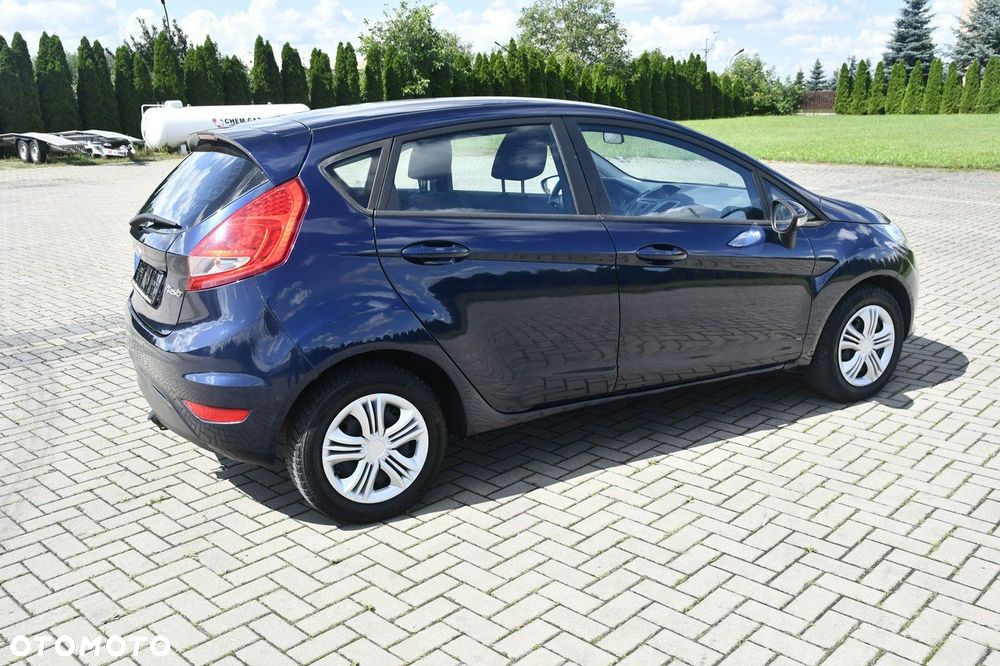 Ford Fiesta - 10
