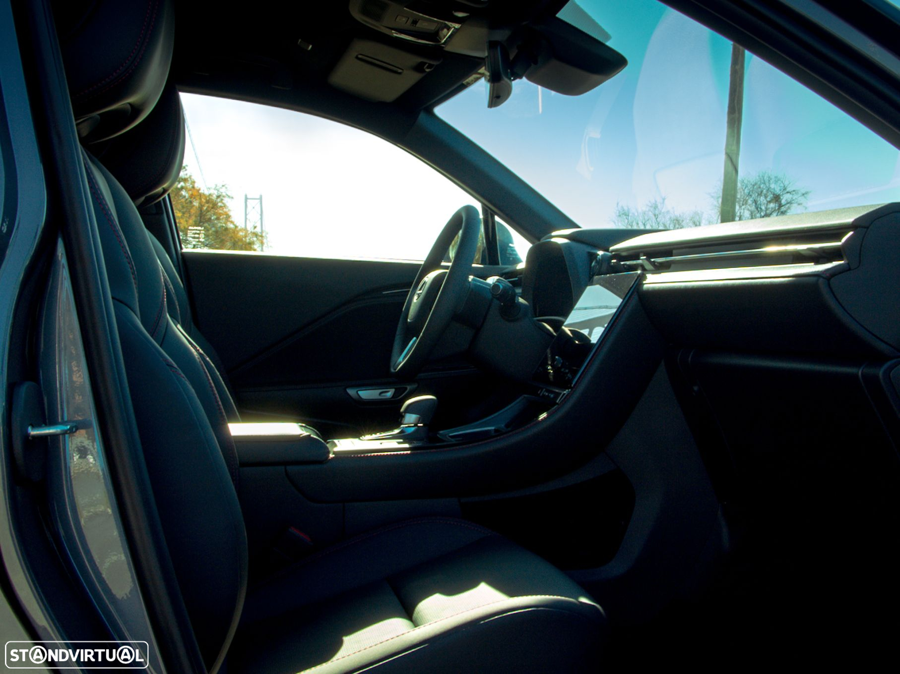 Lexus LBX - 12