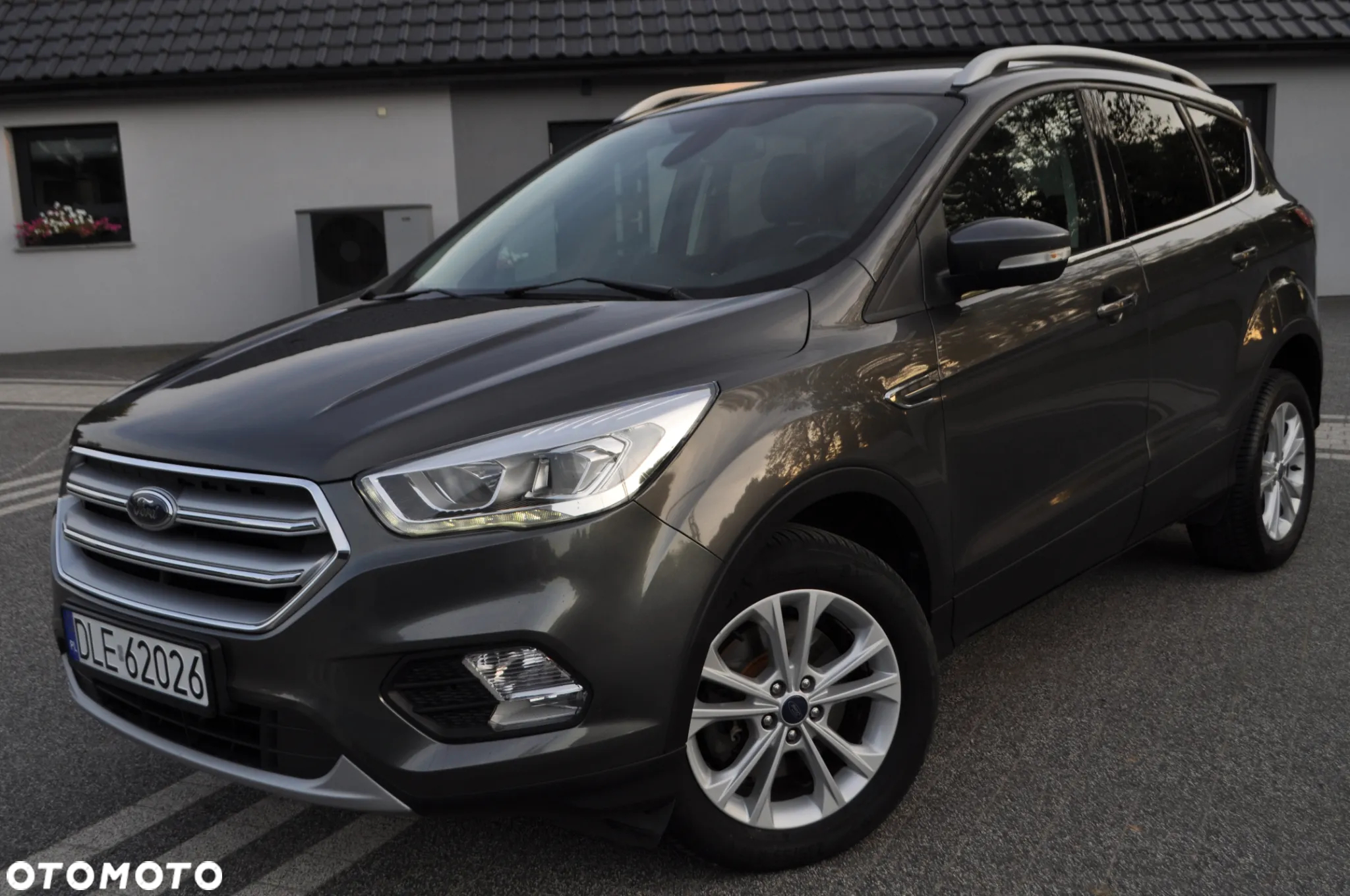 Ford Kuga 2.0 TDCi 2x4 Titanium - 18