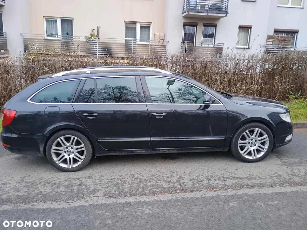 Skoda Superb 2.0 TDI DSG Elegance - 1