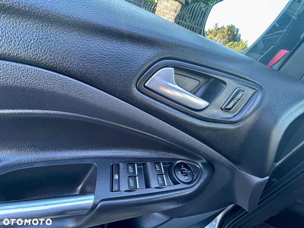 Ford Kuga 2.0 TDCi 4WD Trend - 34