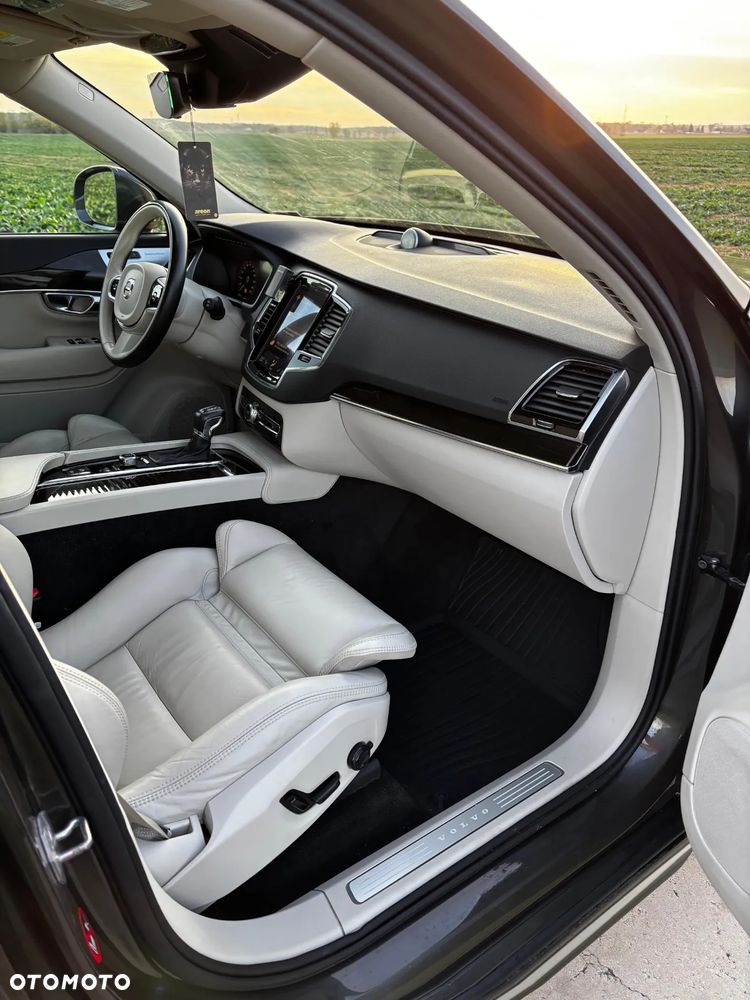 Volvo XC 90 T6 AWD Momentum 7os - 13