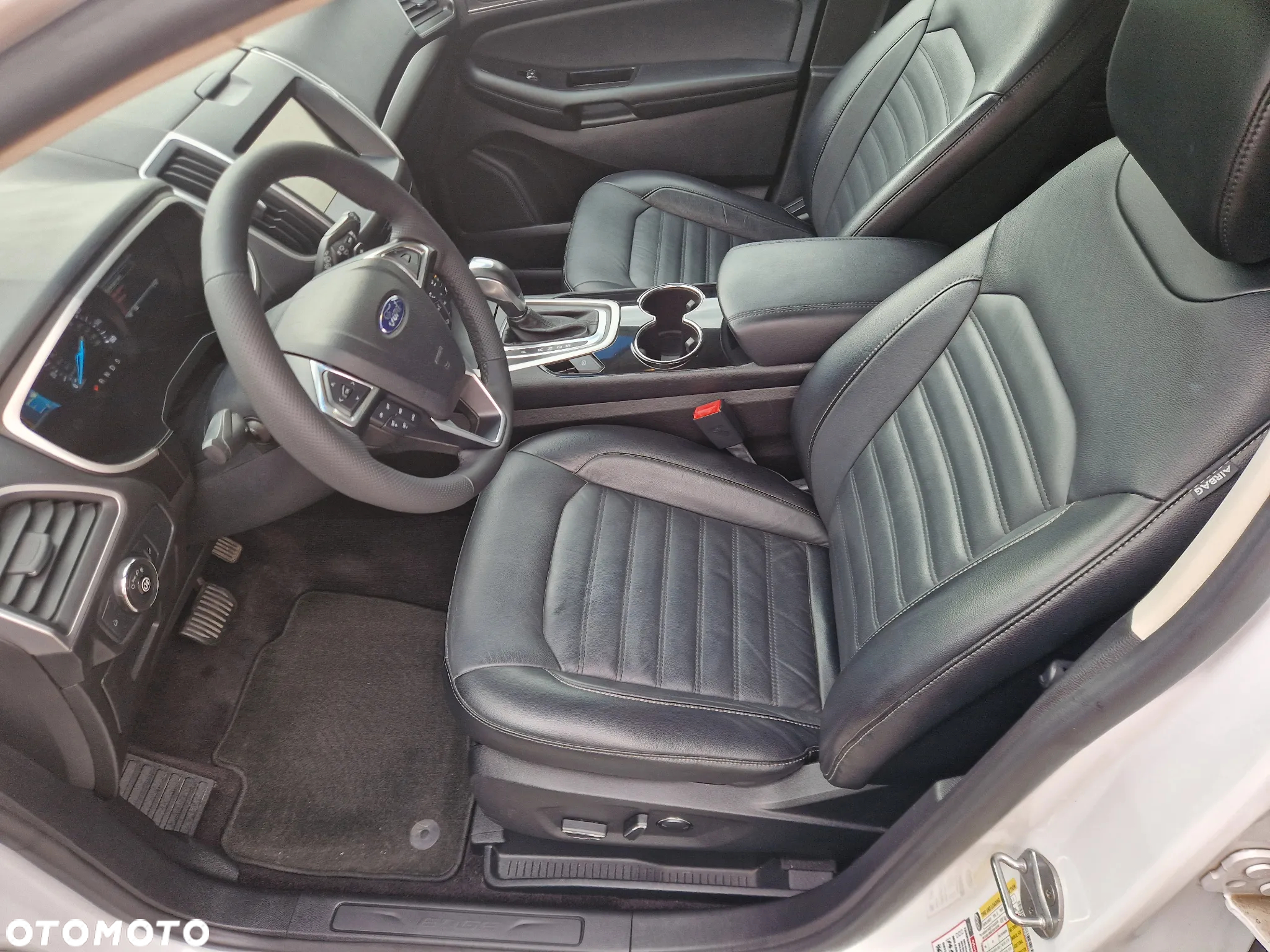 Ford Edge - 10
